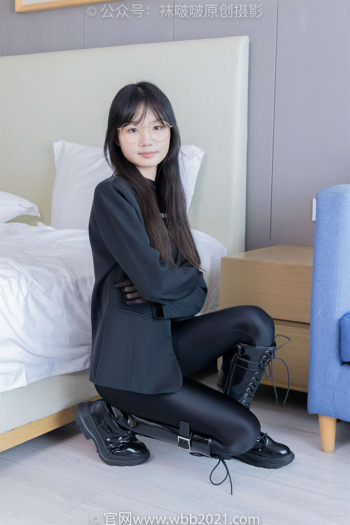 图片[2]-袜啵啵 No.423 甜甜圈-长靴、黑丝、连体衣裤里丝 花絮版-日更街拍