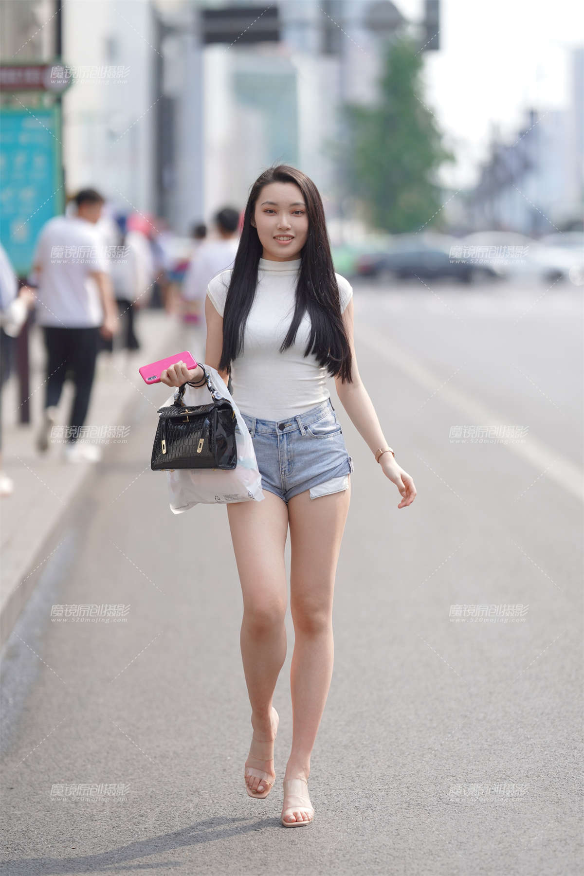 热裤肉腿-日更街拍