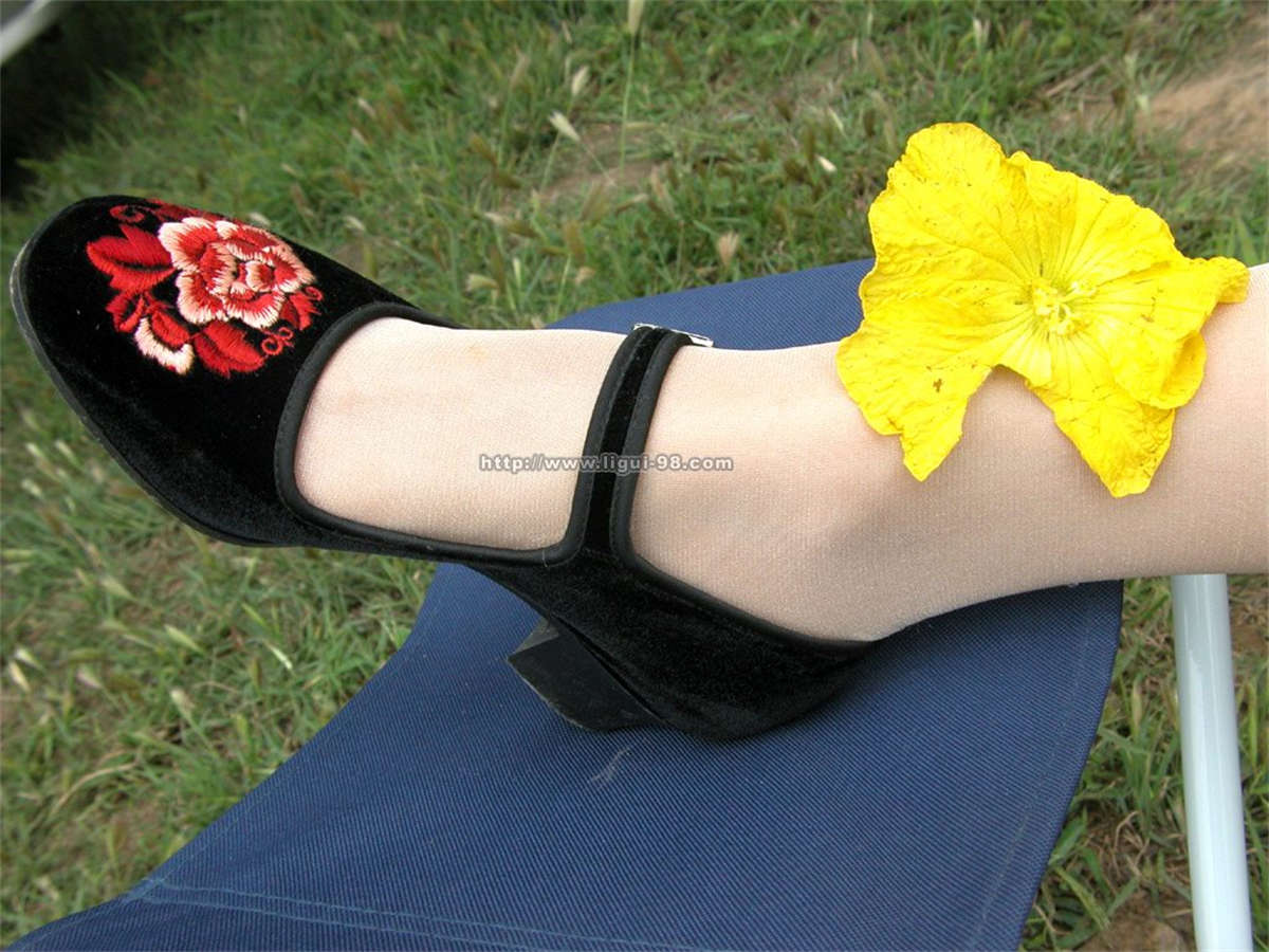 图片[2]-Ligui丽柜 2004-1-12-日更街拍