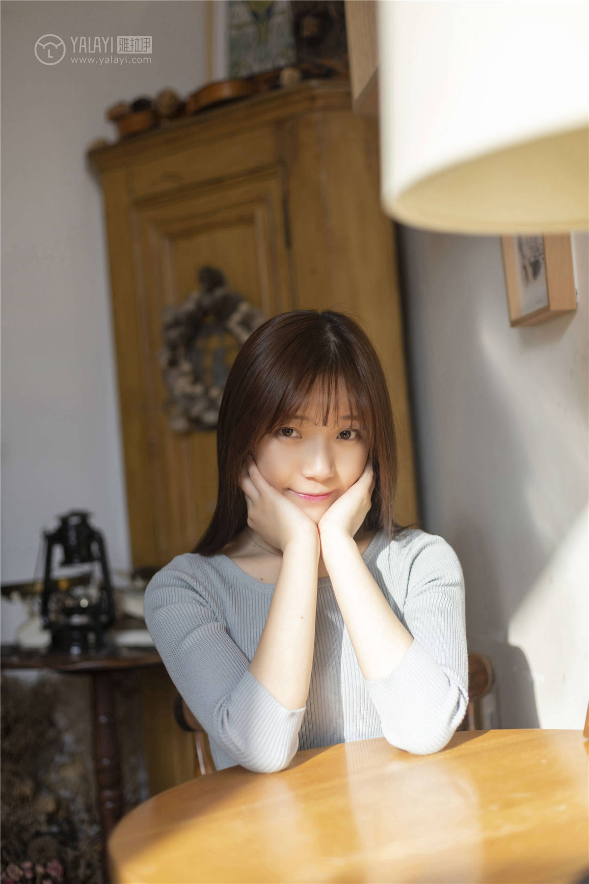 YALAYI雅拉伊 No.249 看着你玩 刘开心-日更街拍