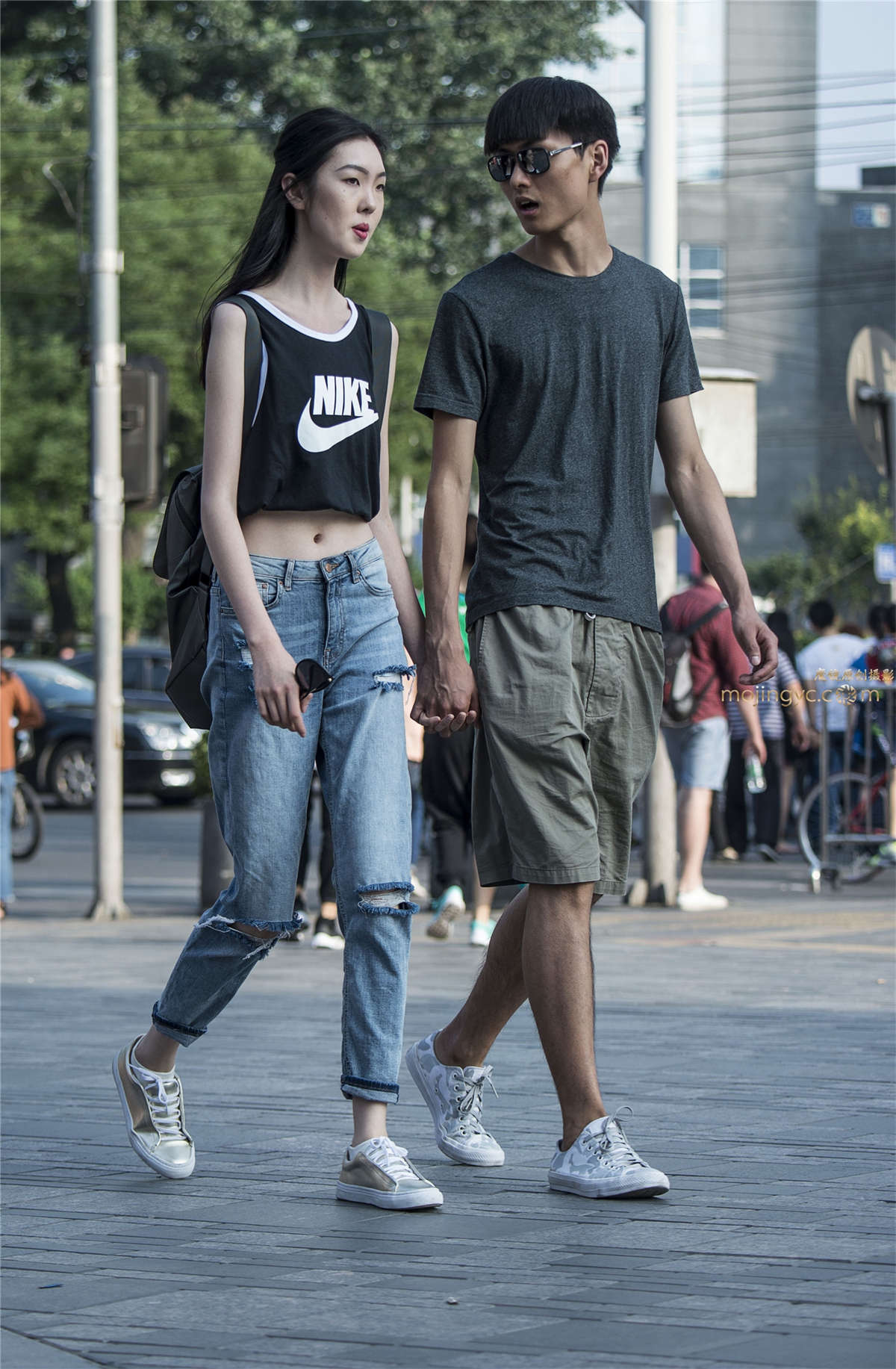 今夏流行漏肚脐-日更街拍