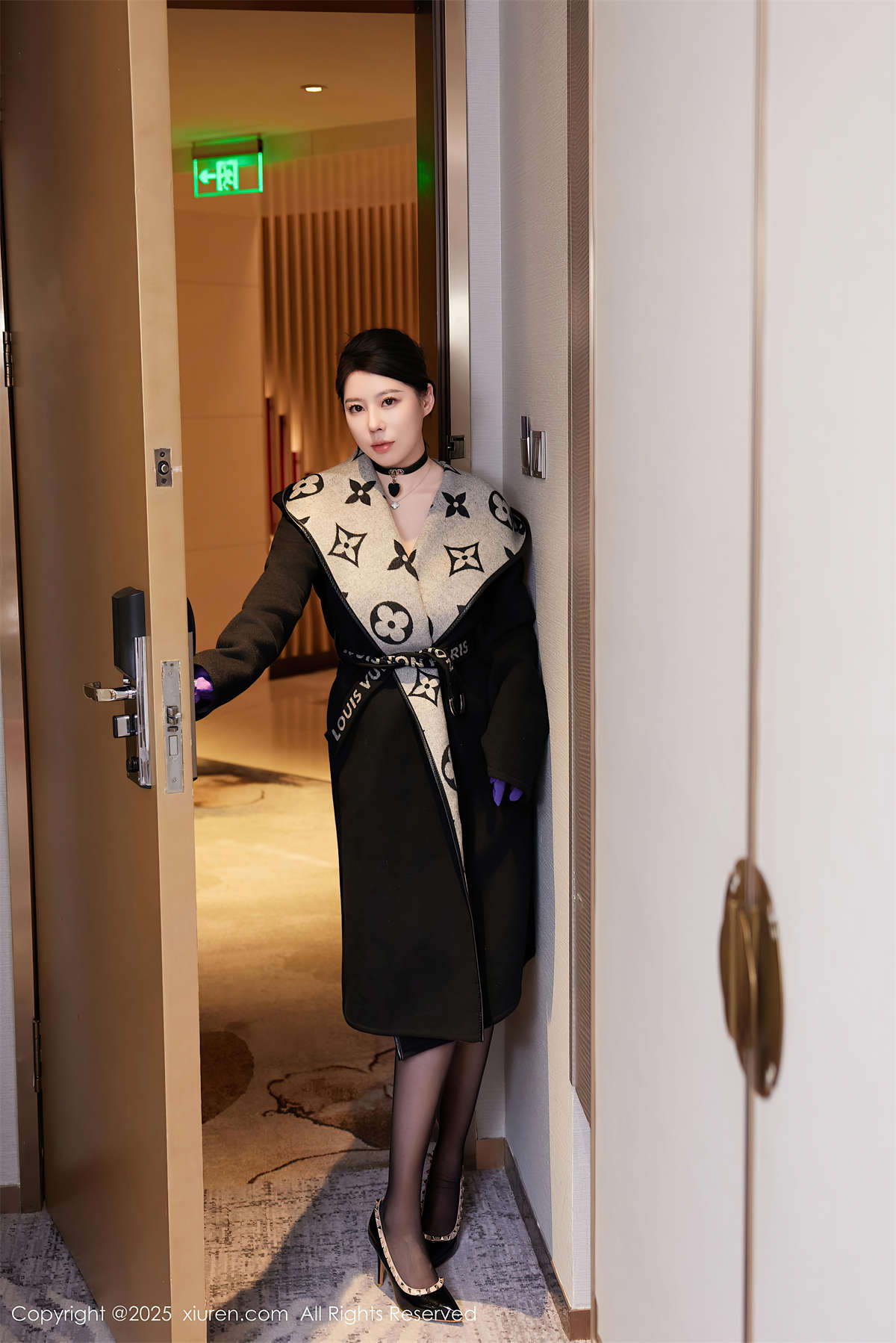 图片[2]-Xiuren秀人网 2025.03.12 NO.10001 白茹雪abby-日更街拍