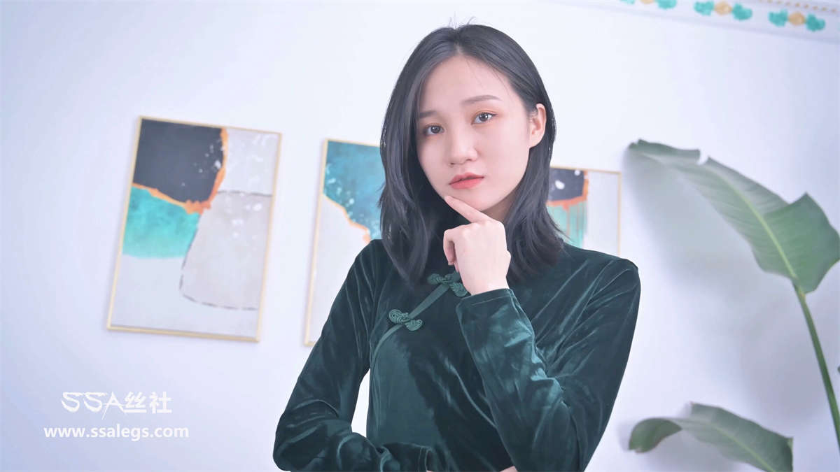 SSA丝社视频 NO.0007 晶晶 优雅与黑丝的性感碰撞-日更街拍