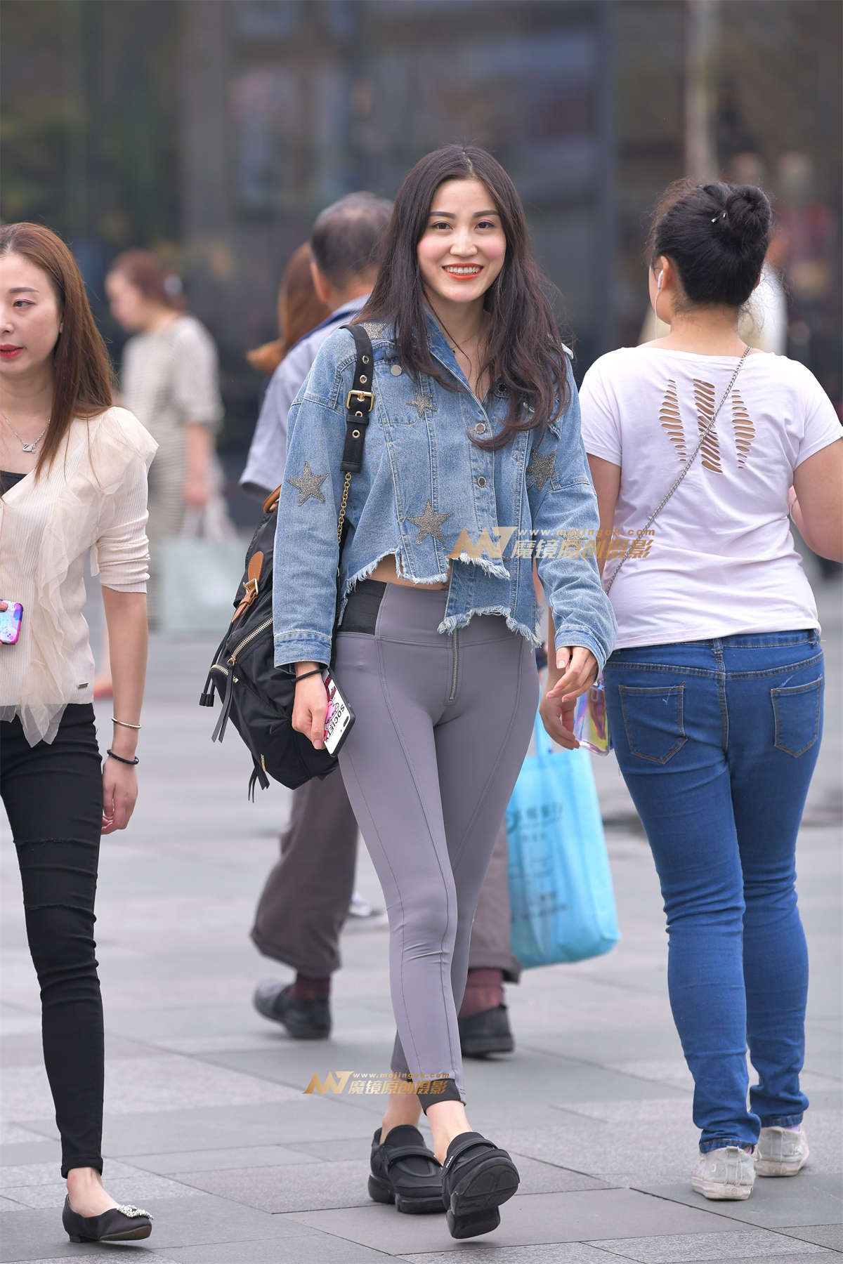 【凯恩赛帖】性感美臀裤-日更街拍