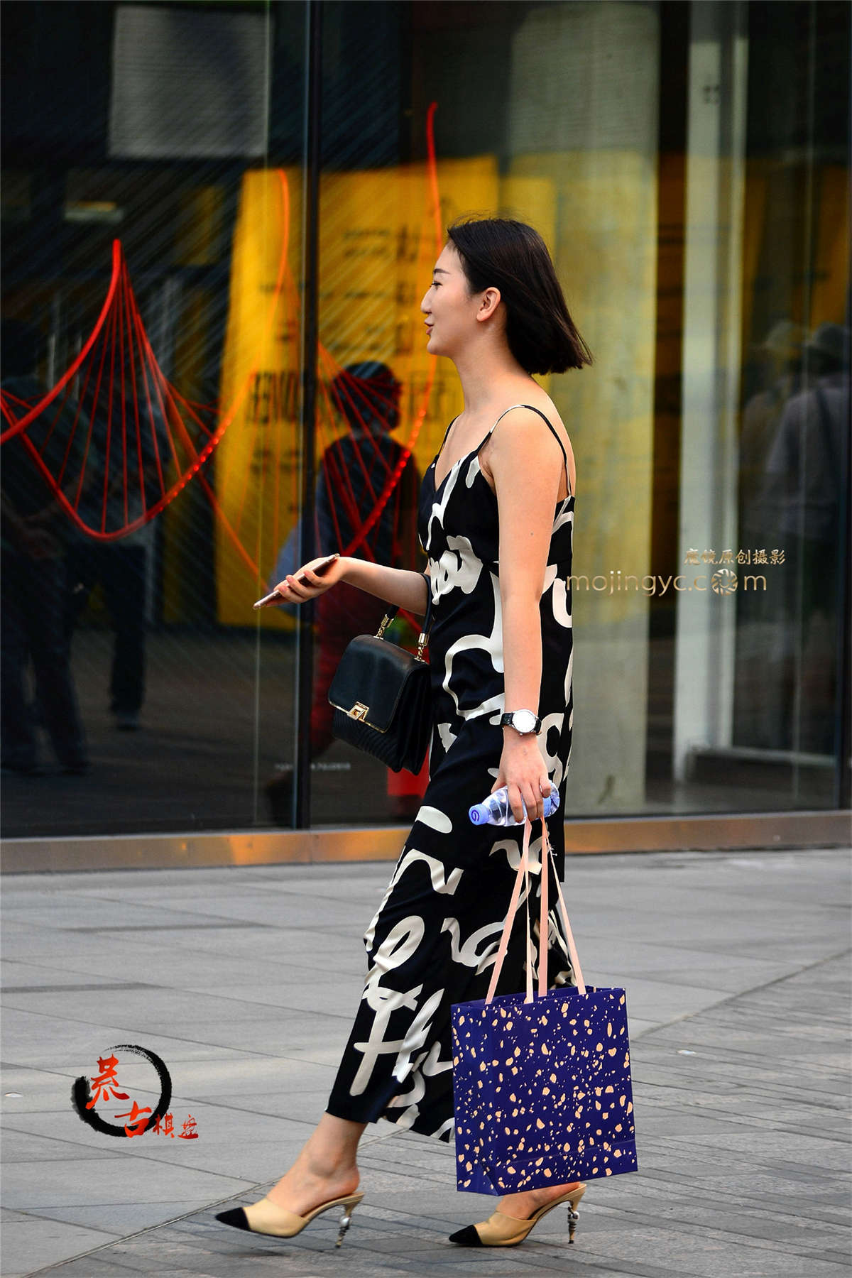 8-16 黑白吊带裤-日更街拍