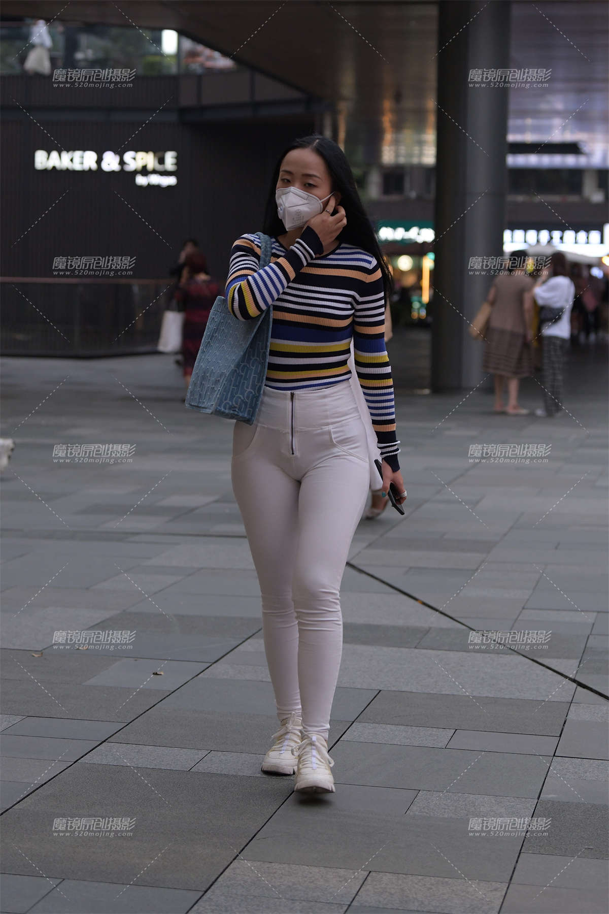 搭讪了，非常不错的小姐姐-日更街拍