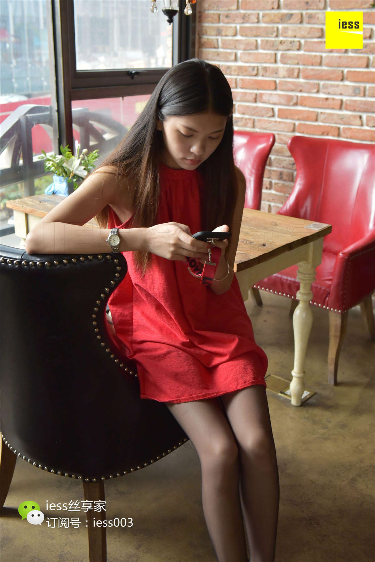 图片[2]-IESS异思趣向 丝享家057期：裸足与黑丝七七-日更街拍