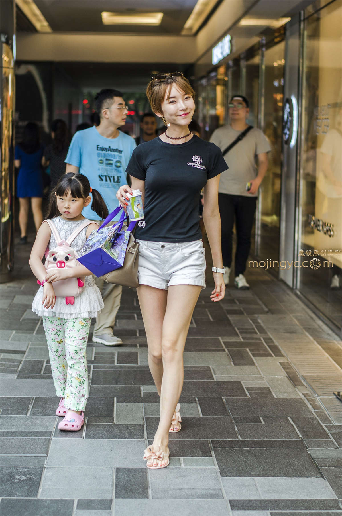 时尚的辣妈少妇-日更街拍