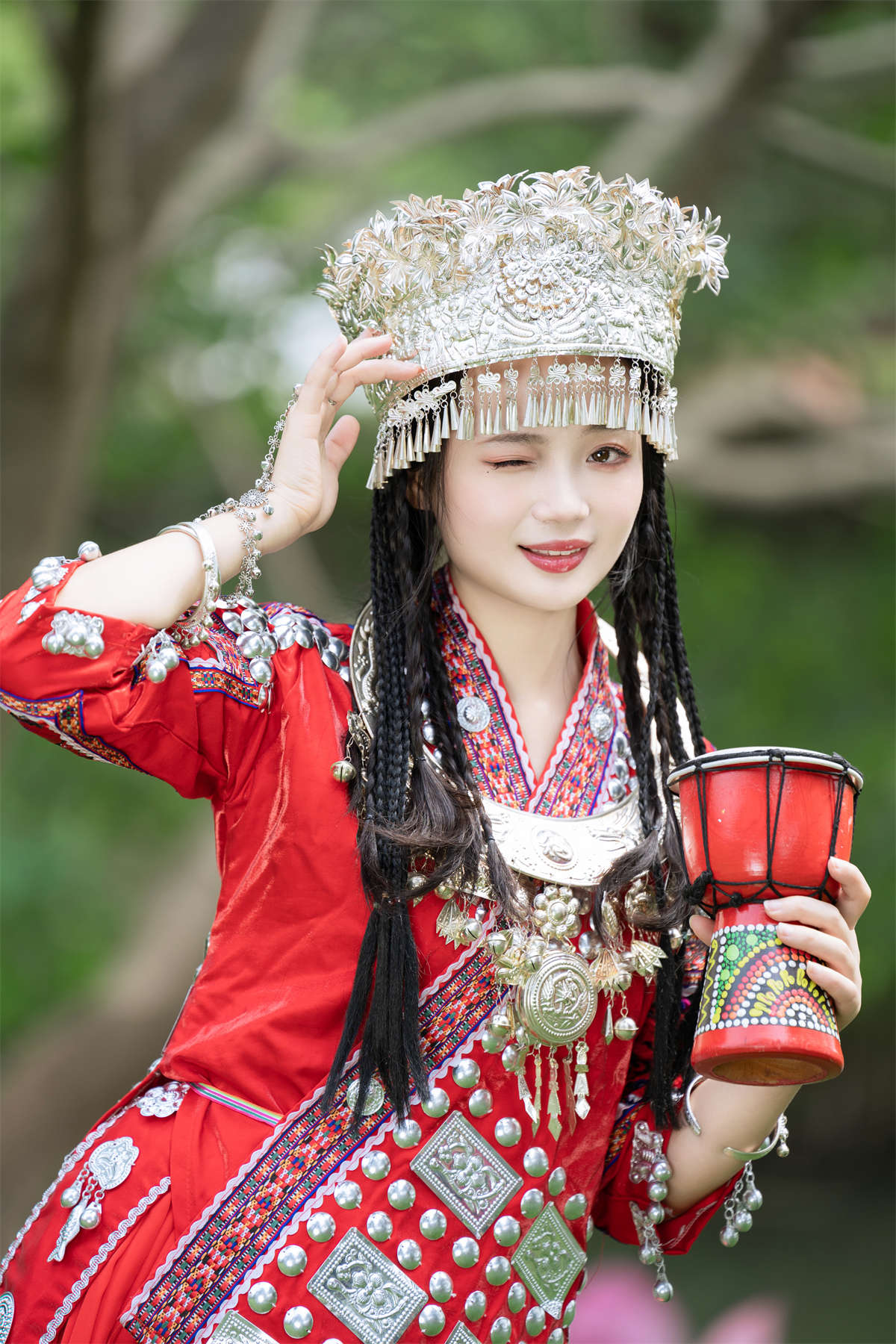 YITUYU艺图语 2023.12.06 苗疆少女还不会下蛊 小欧O插图1