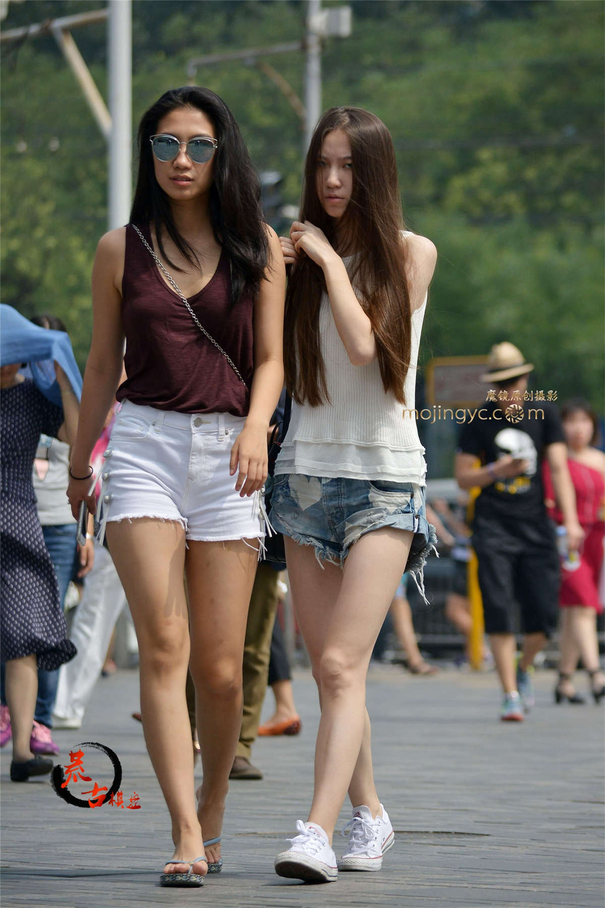 图片[2]-8-16 热裤，长腿，俩mm-日更街拍