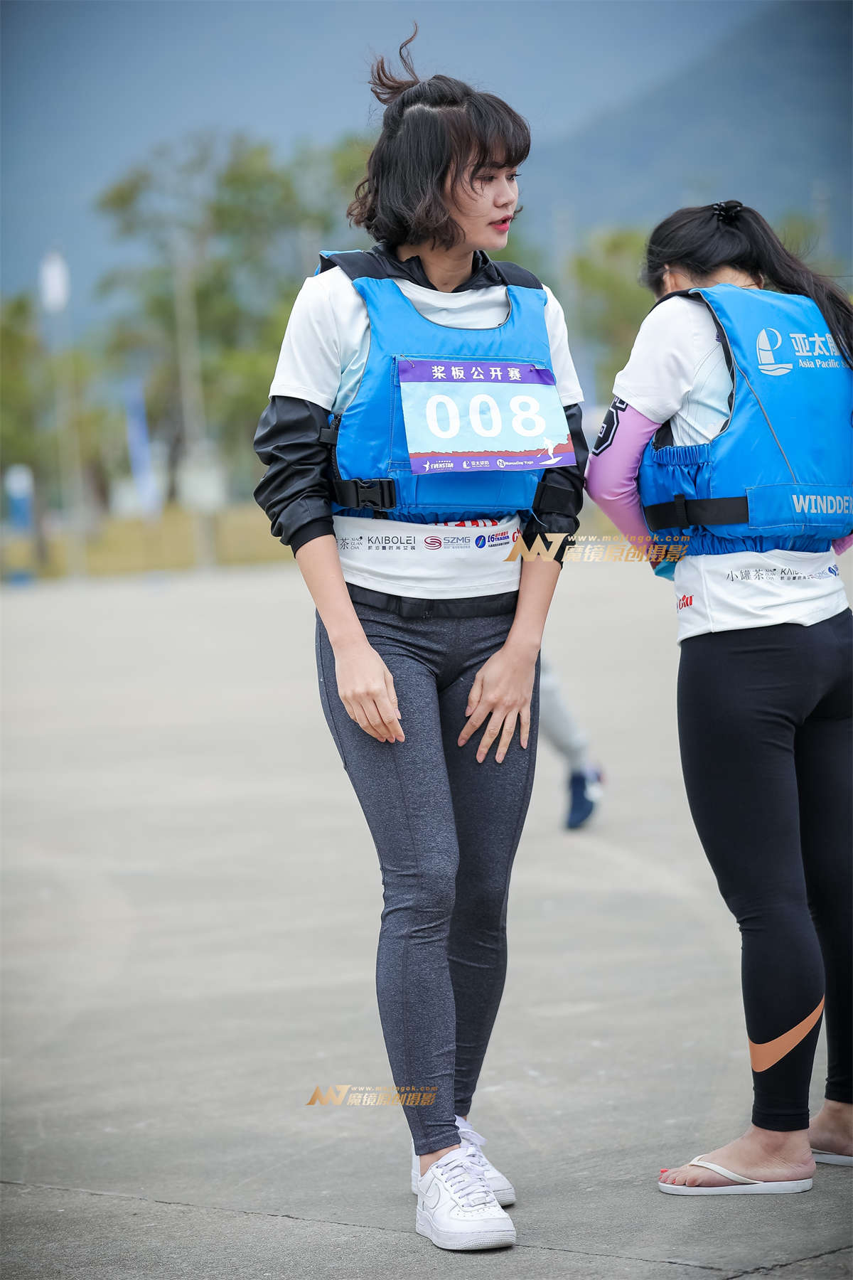 浆板瑜伽参赛选手-日更街拍