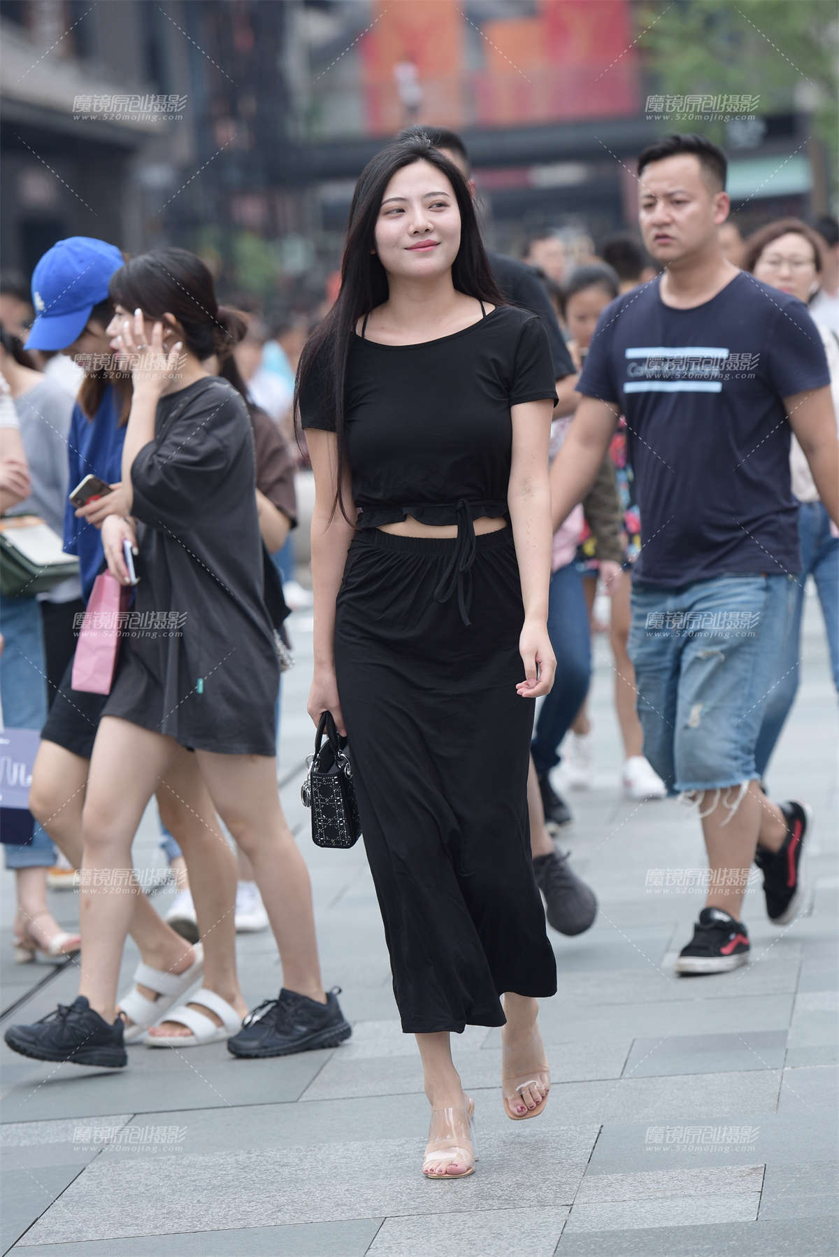 【慕容笙赛贴】性感的小姐姐-日更街拍