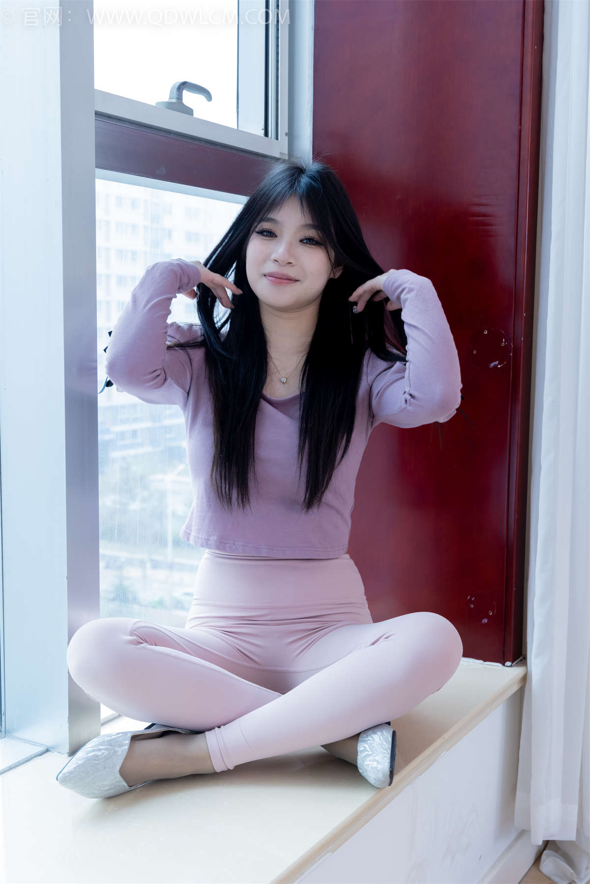 物恋传媒 NO.1993 闪闪-水的形状-日更街拍