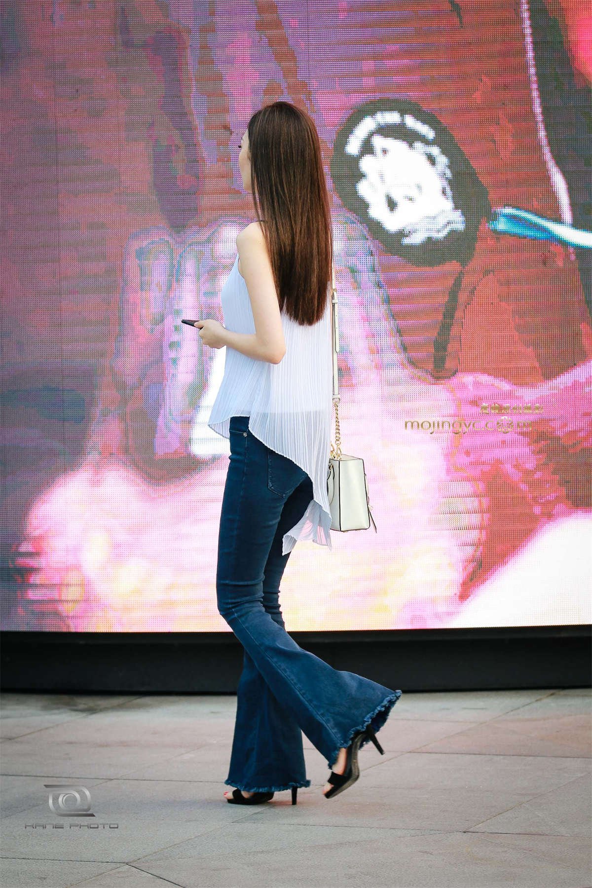 亭亭玉立的气质美女插图1