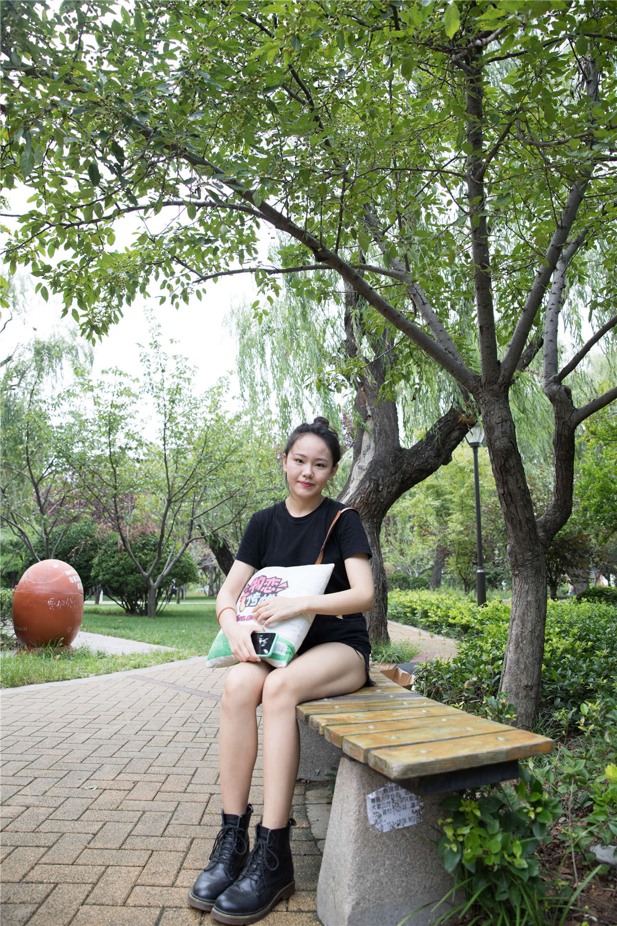 图片[2]-物恋传媒214期：牧青-跳跃的黑-日更街拍