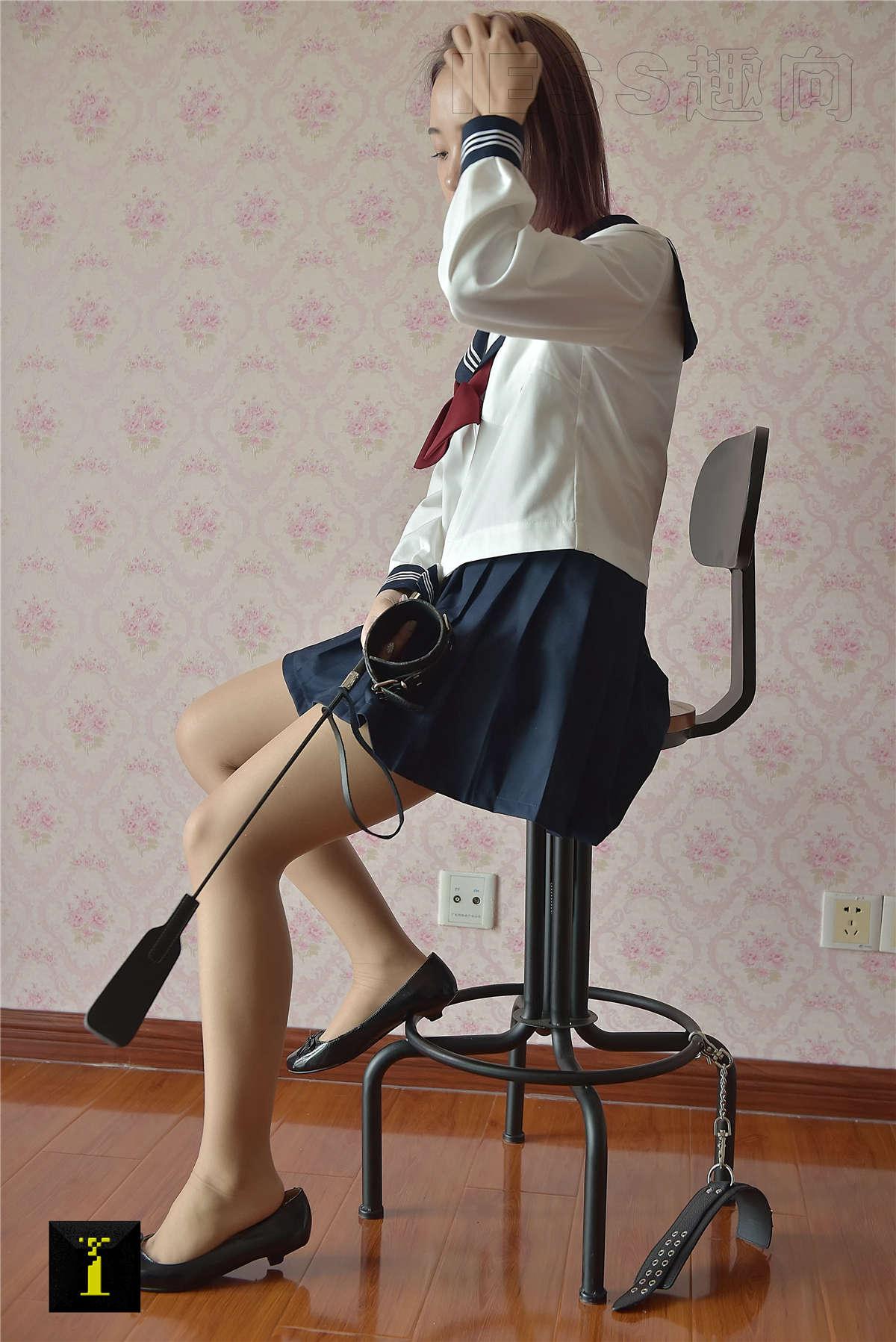 IESS异思趣向 普惠集111 馨月-小皮鞭-日更街拍