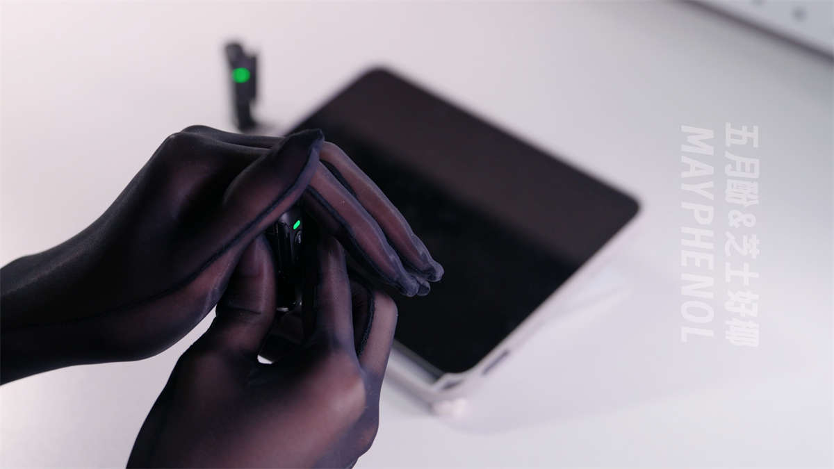 图片[2]-芝士好椰 浅试一下黑色手丝-日更街拍