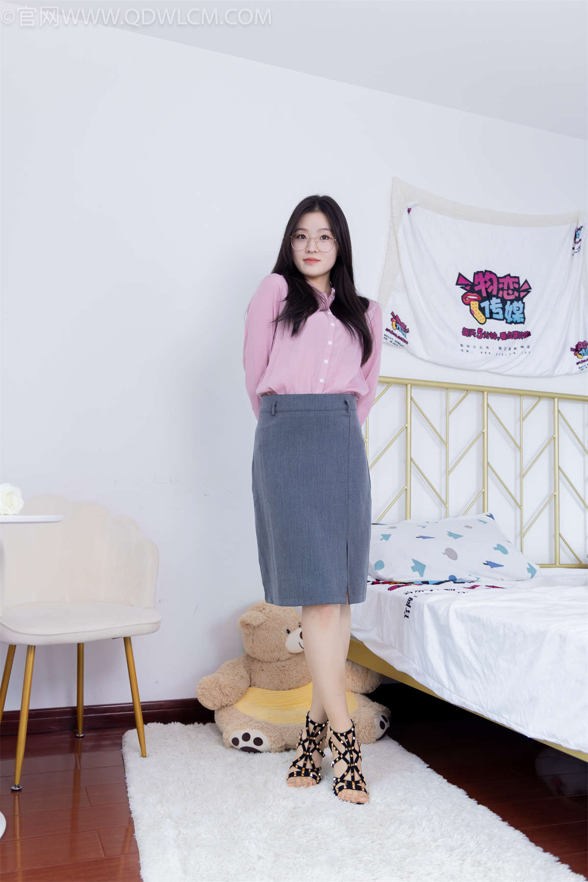 物恋传媒 NO.1996 青柠-酒窝浅浅-日更街拍