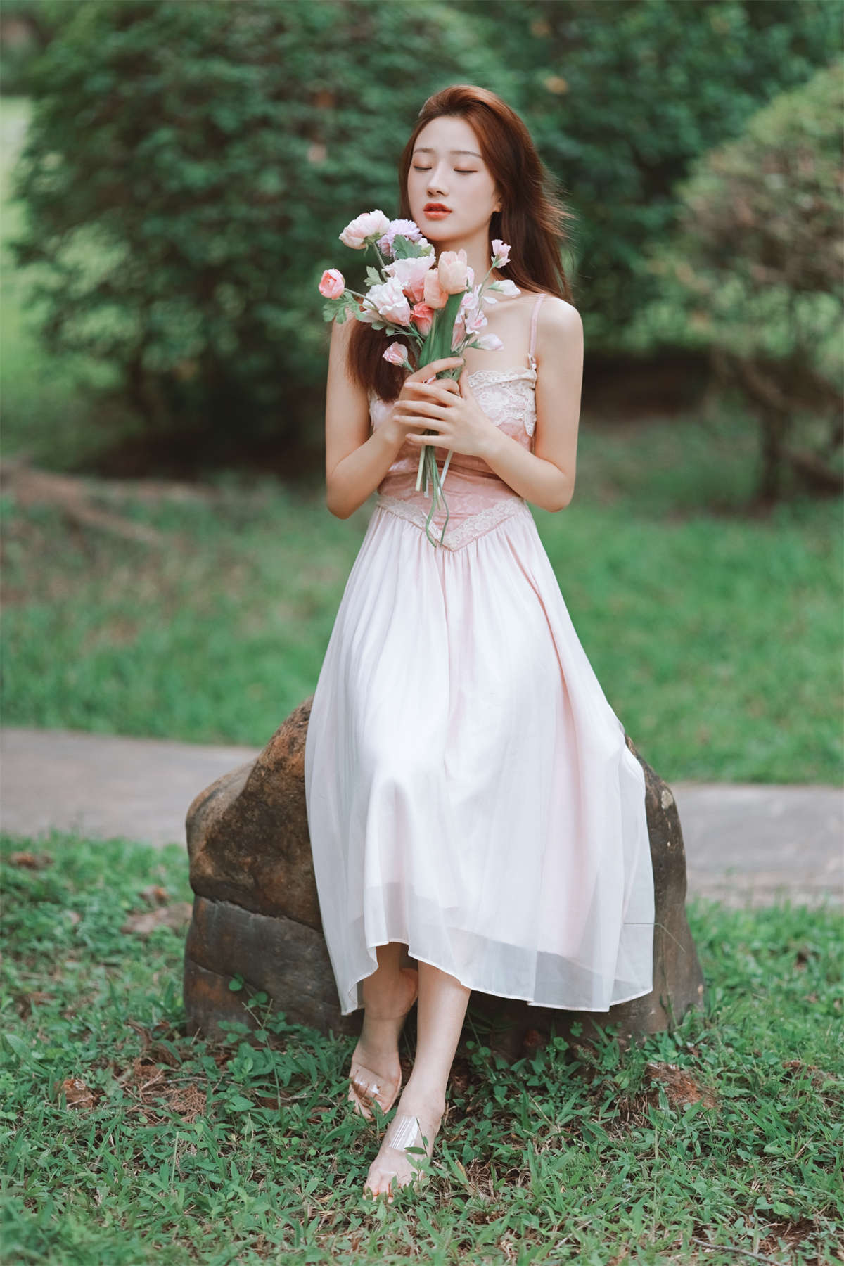 YITUYU艺图语 2022.12.19 焦糖女孩 焦糖插图1