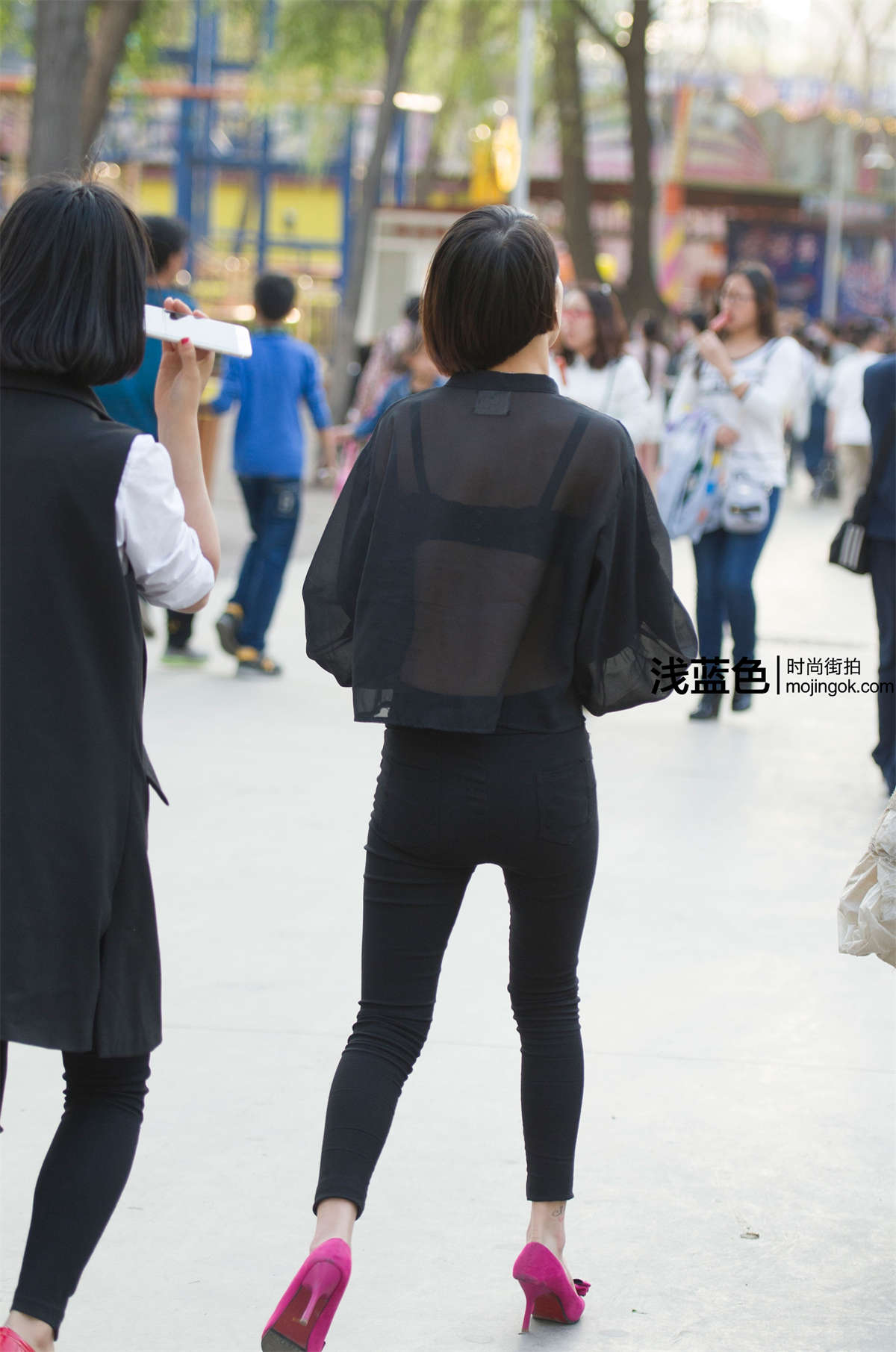 图片[2]-黑裤红鞋-日更街拍