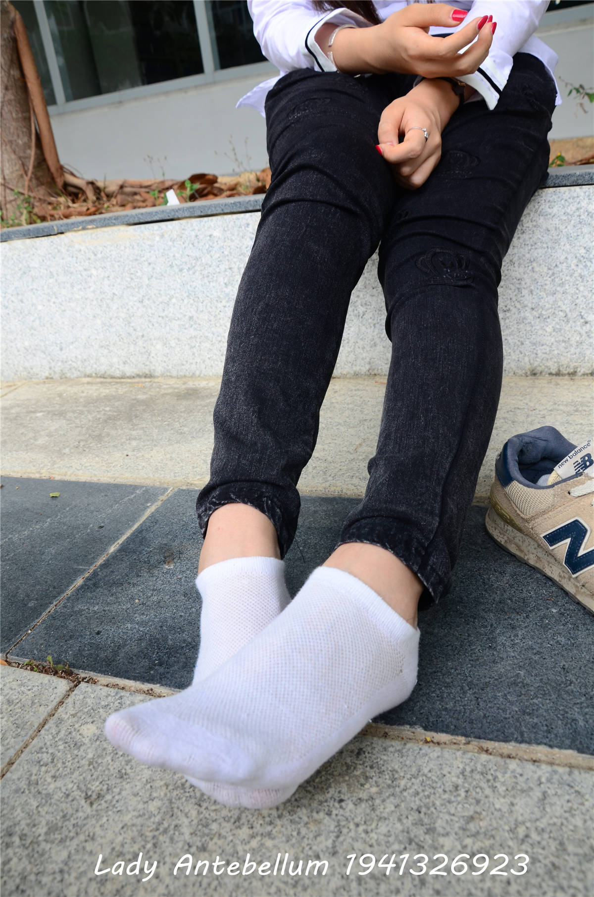 图片[2]-[战前女神] 美腿棉袜女神级摄影套图 083-日更街拍