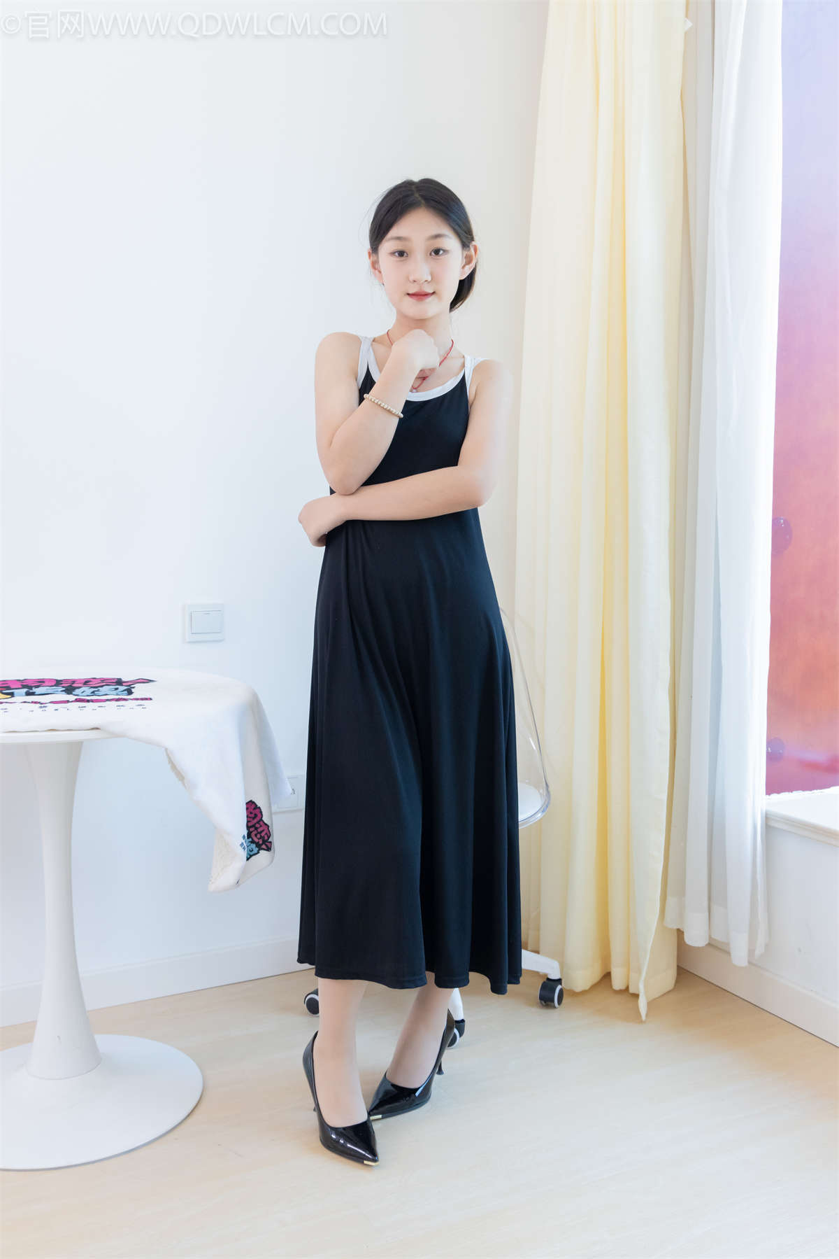 图片[2]-物恋传媒 NO.1998 豆沙-新人驾到-日更街拍