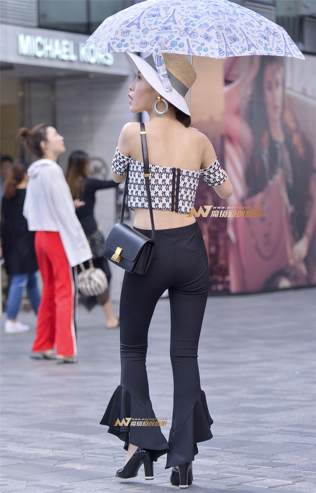 图片[2]-喇叭裤上紧下松性感吸晴-日更街拍