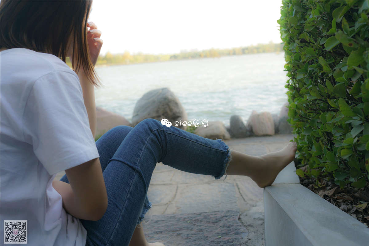 SIEE丝意 NO.177 珊珊 穿在牛仔裤里的丝袜-日更街拍