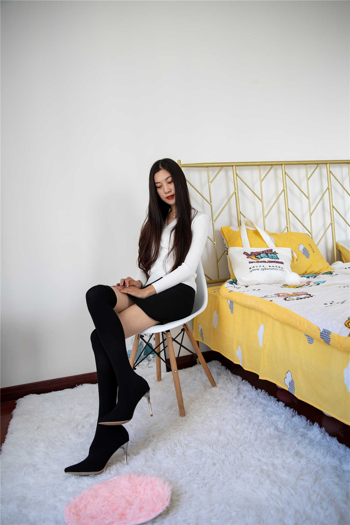 物恋传媒431期：苏镶-烟雨青-日更街拍