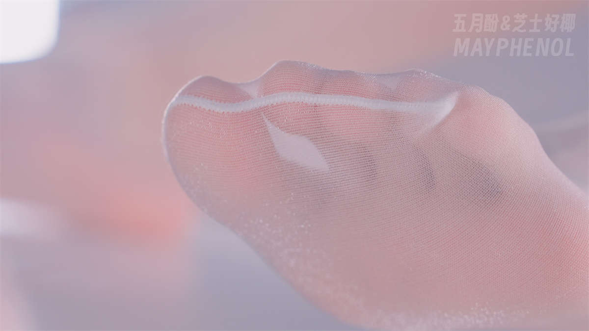 芝士好椰 一次看够五双巨大鞋底材质插图1