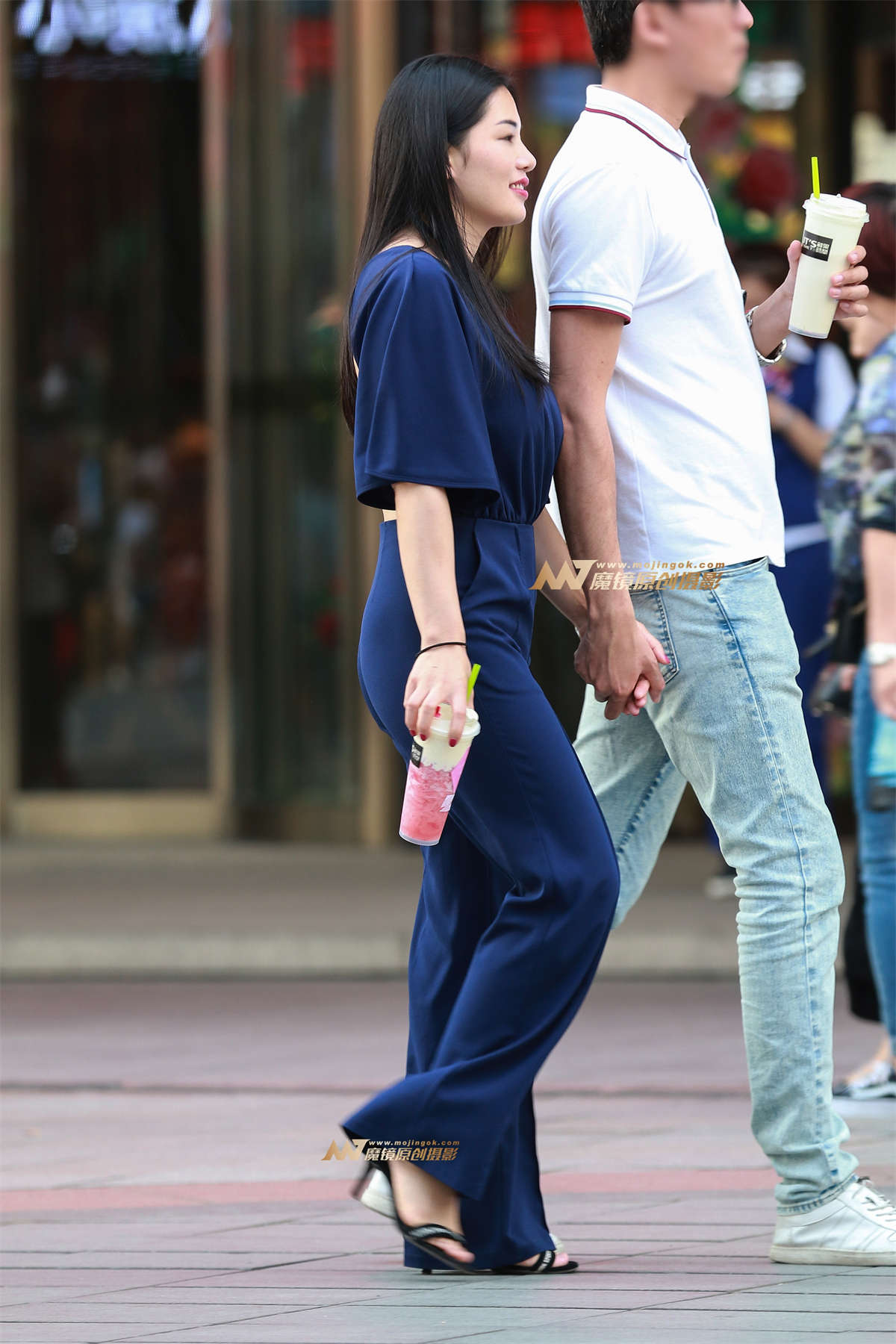 【小默赛帖】第1164篇★紫色套装，气质佳★-日更街拍