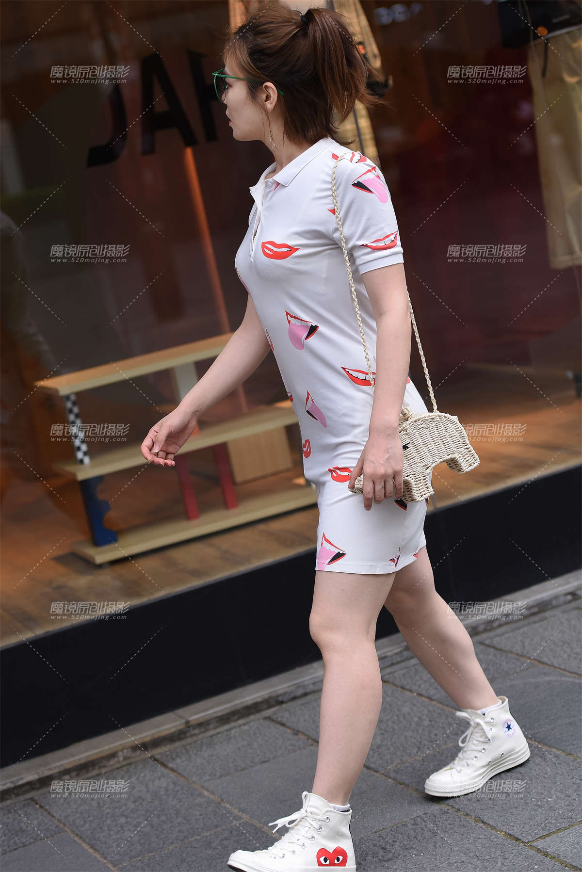 【咔喳赛贴】红唇-日更街拍