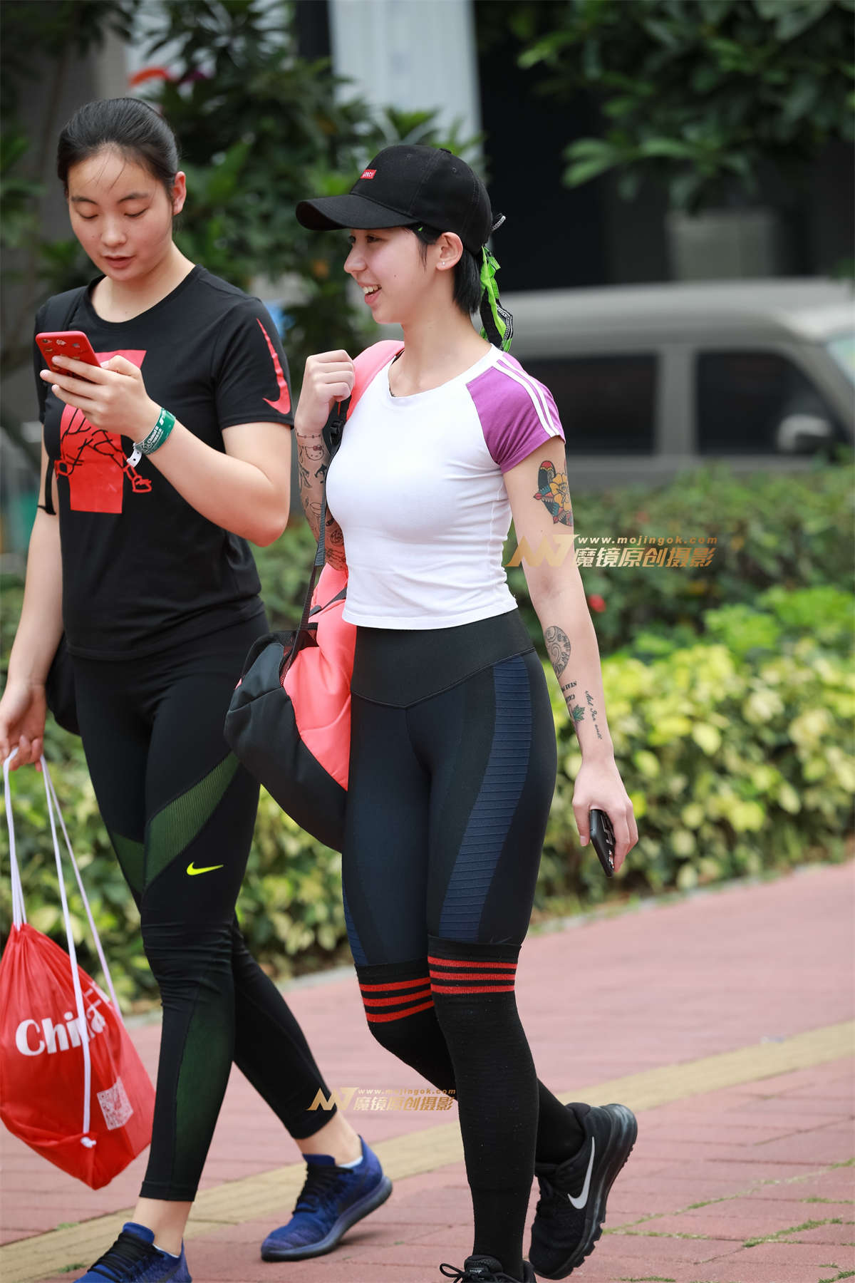 恬静学生健身教练 养眼的健身裤-日更街拍