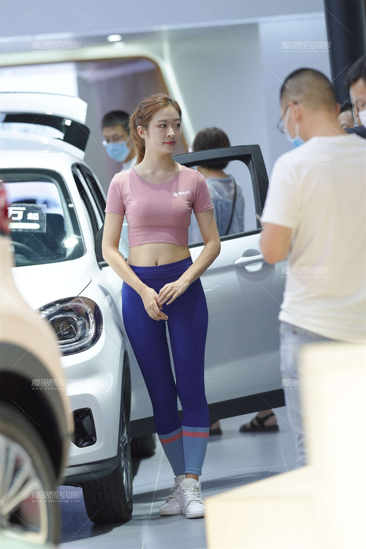 展台mm-日更街拍