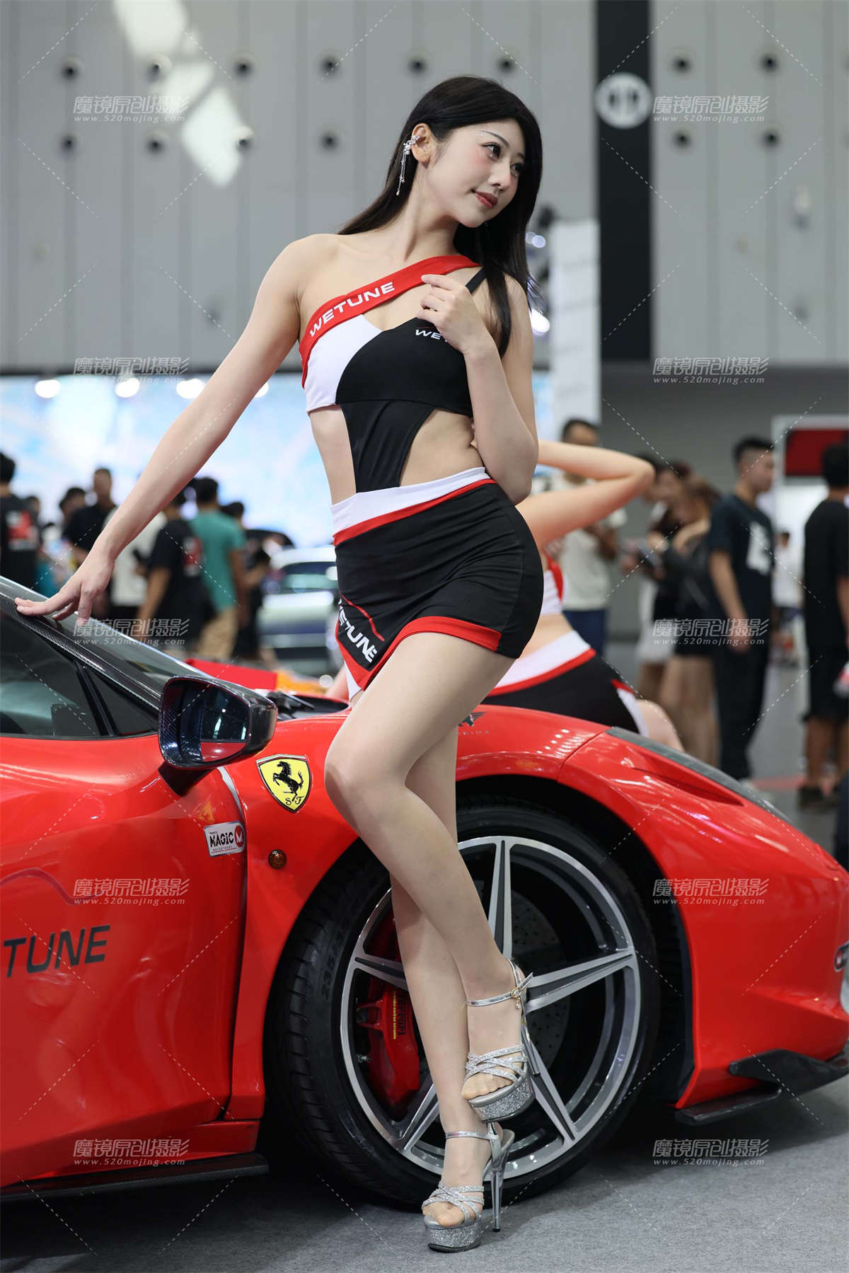 图片[2]-泡芙的肉丝美腿-日更街拍