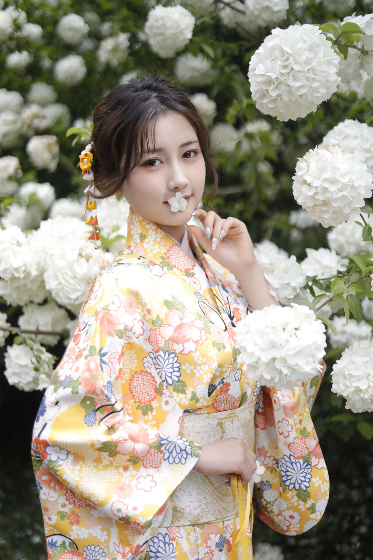 YITUYU艺图语 2022.12.19 绣球花少女 3F-WX-日更街拍