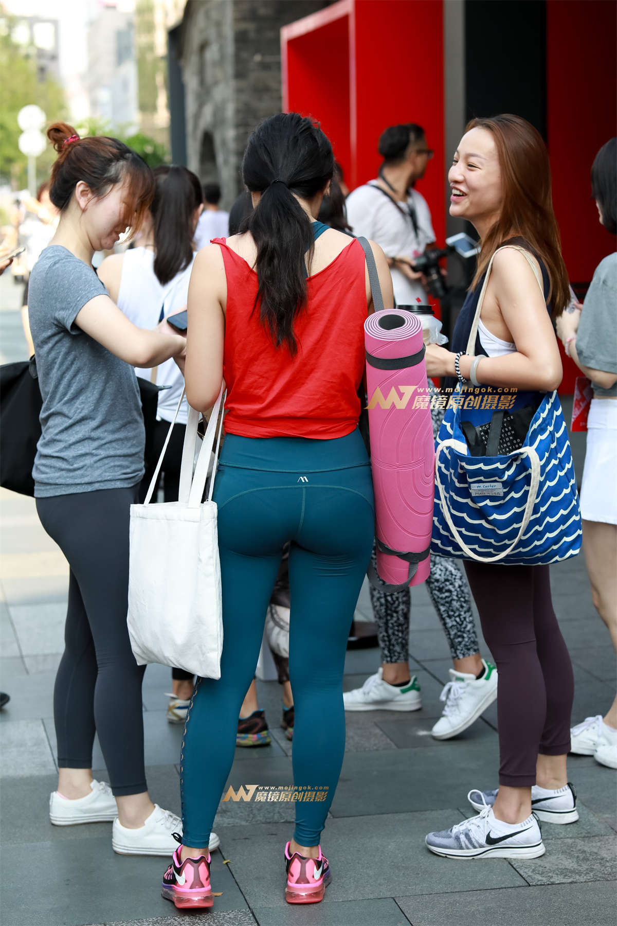 图片[2]-【凯恩赛帖】钟爱瑜伽的美眉-日更街拍