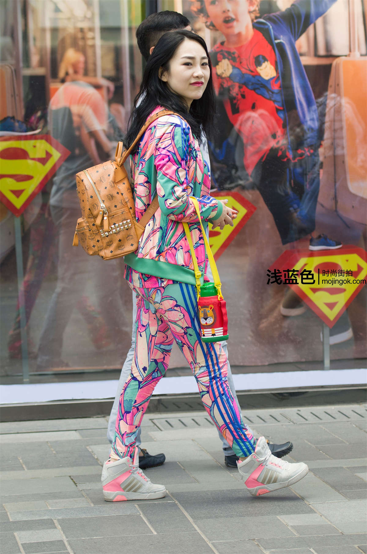 花棉袄 （18p）-日更街拍