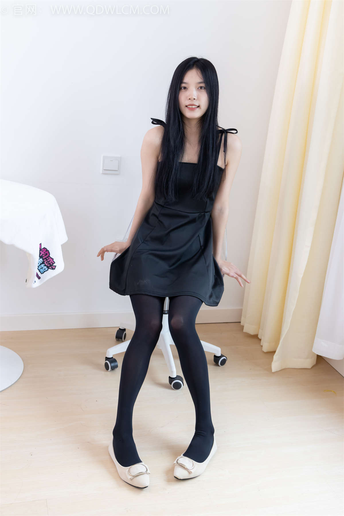 物恋传媒 NO.2002 茯苓-夜的远方-日更街拍