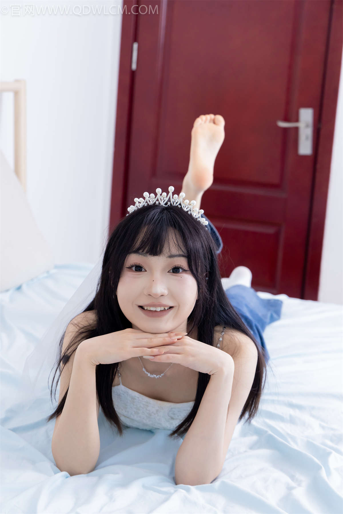 物恋传媒 NO.2258 嘟嘟-板鞋、白棉袜、裸足-日更街拍