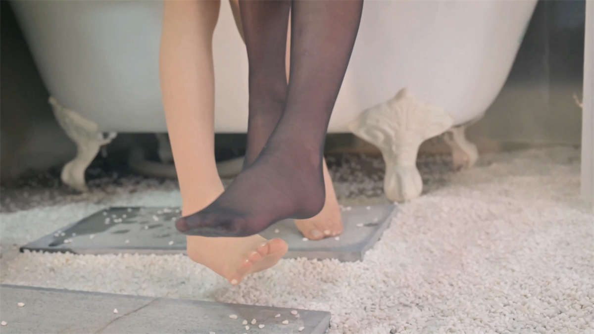 SSA丝社视频 NO.0109 双人 清洗丝袜-日更街拍