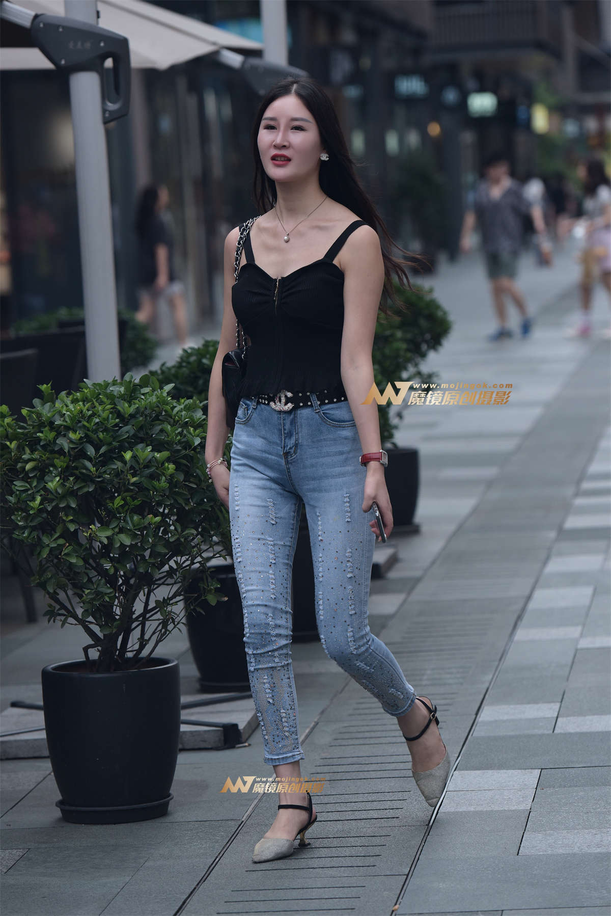 爱上的小姐姐-日更街拍