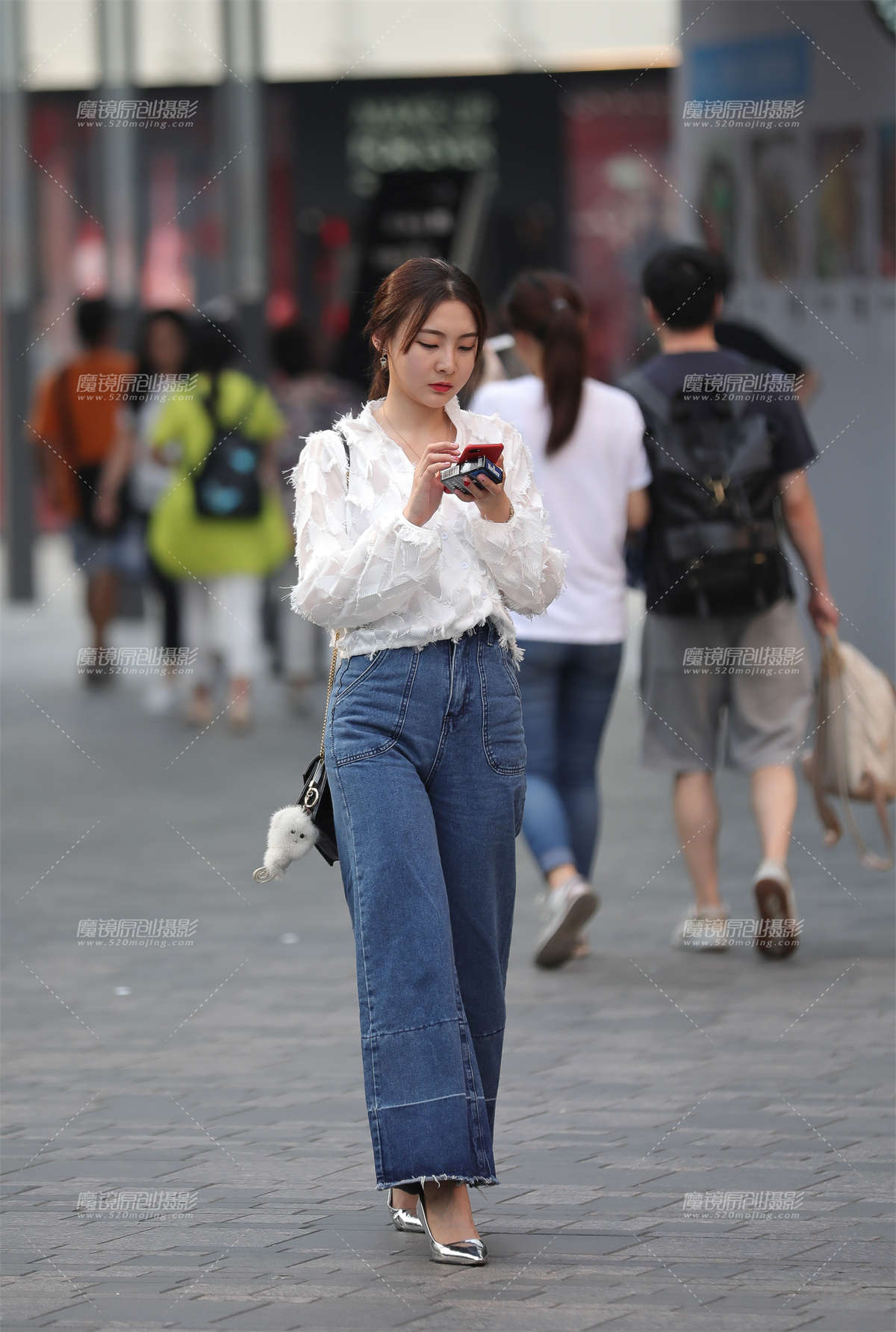 可爱甜美的笑容 好喜欢-日更街拍