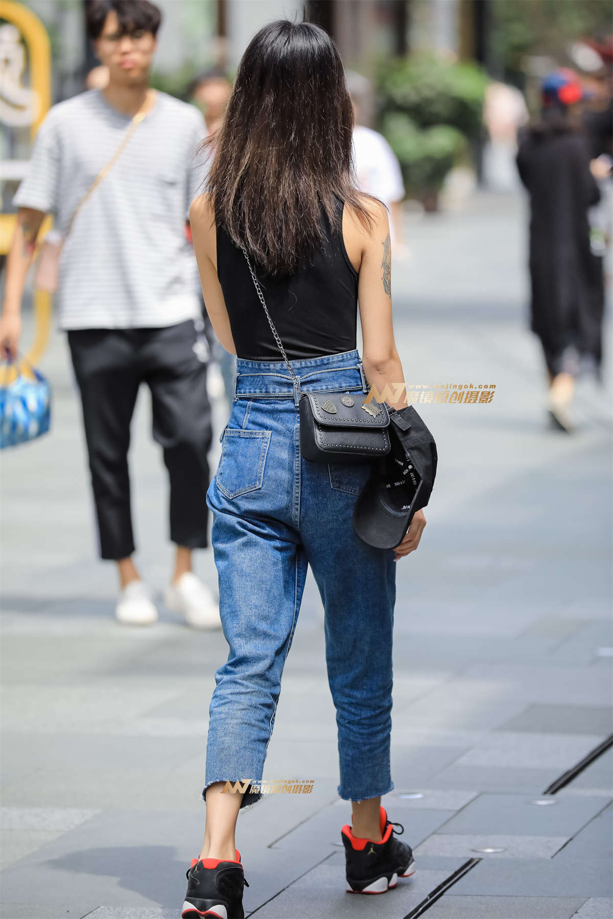 图片[2]-[凯恩时尚街拍NO.3]酷酷的小姐姐-日更街拍