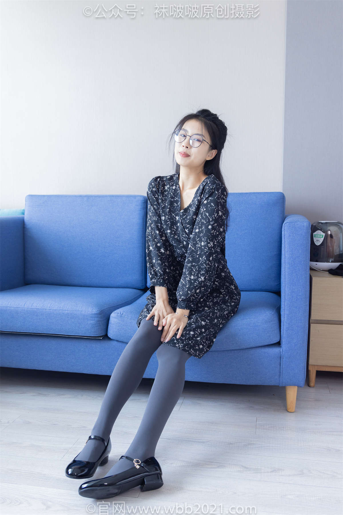 图片[2]-袜啵啵 No.497 奶油-低跟鞋、厚肉丝、厚灰丝 花絮版-日更街拍