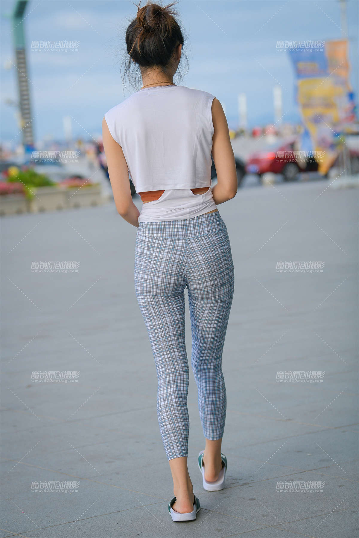 图片[2]-【街拍之魂赛帖】紧致蓝色格子裤-日更街拍