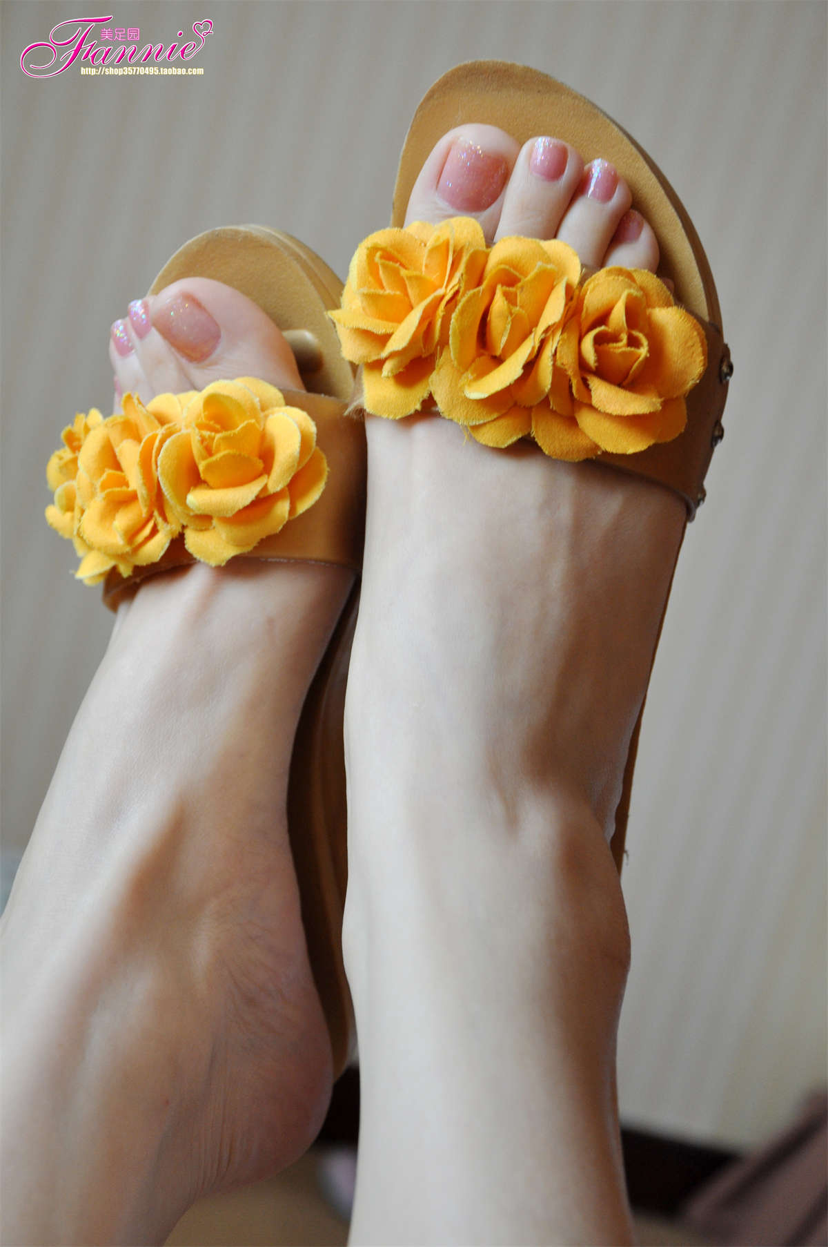 Fannie芬妮美足园NO.512 梦中的婚礼（黄玫瑰）-日更街拍