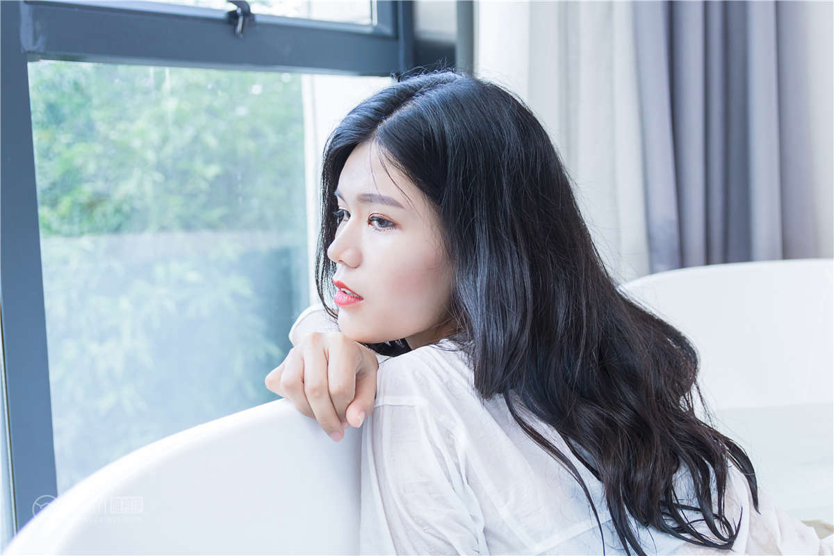 YALAYI雅拉伊 NO.134 嬉水浴室 小灰-日更街拍