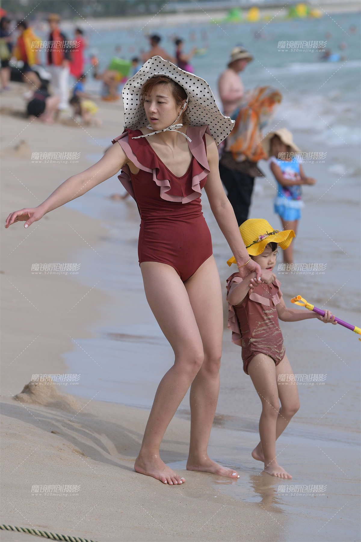 图片[2]-美眉VS长腿辣妈-日更街拍