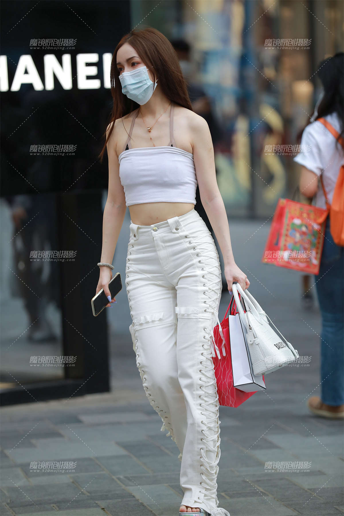 【玻璃赛帖】白色牛仔裤-日更街拍